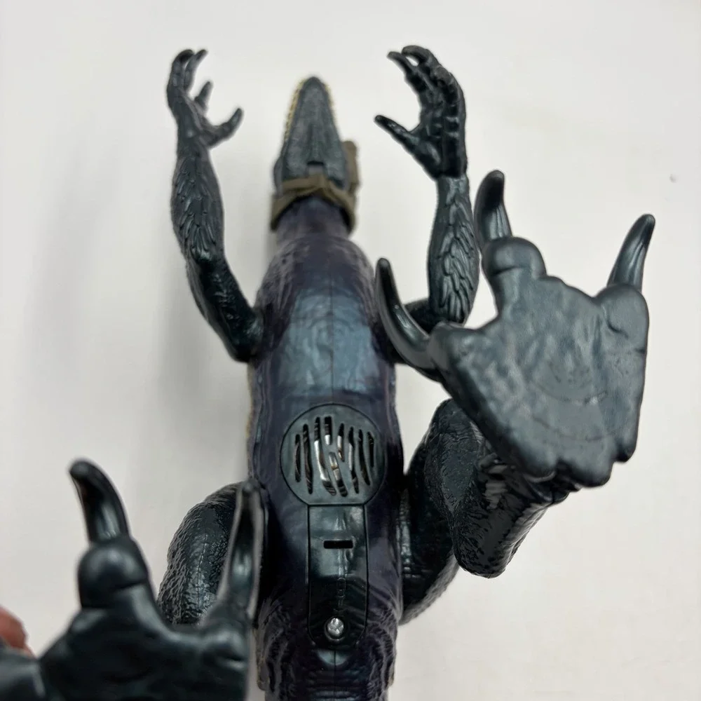 Jurassic World Track N Attack Indoraptor Dinosaur Figure with Tracking Gear
